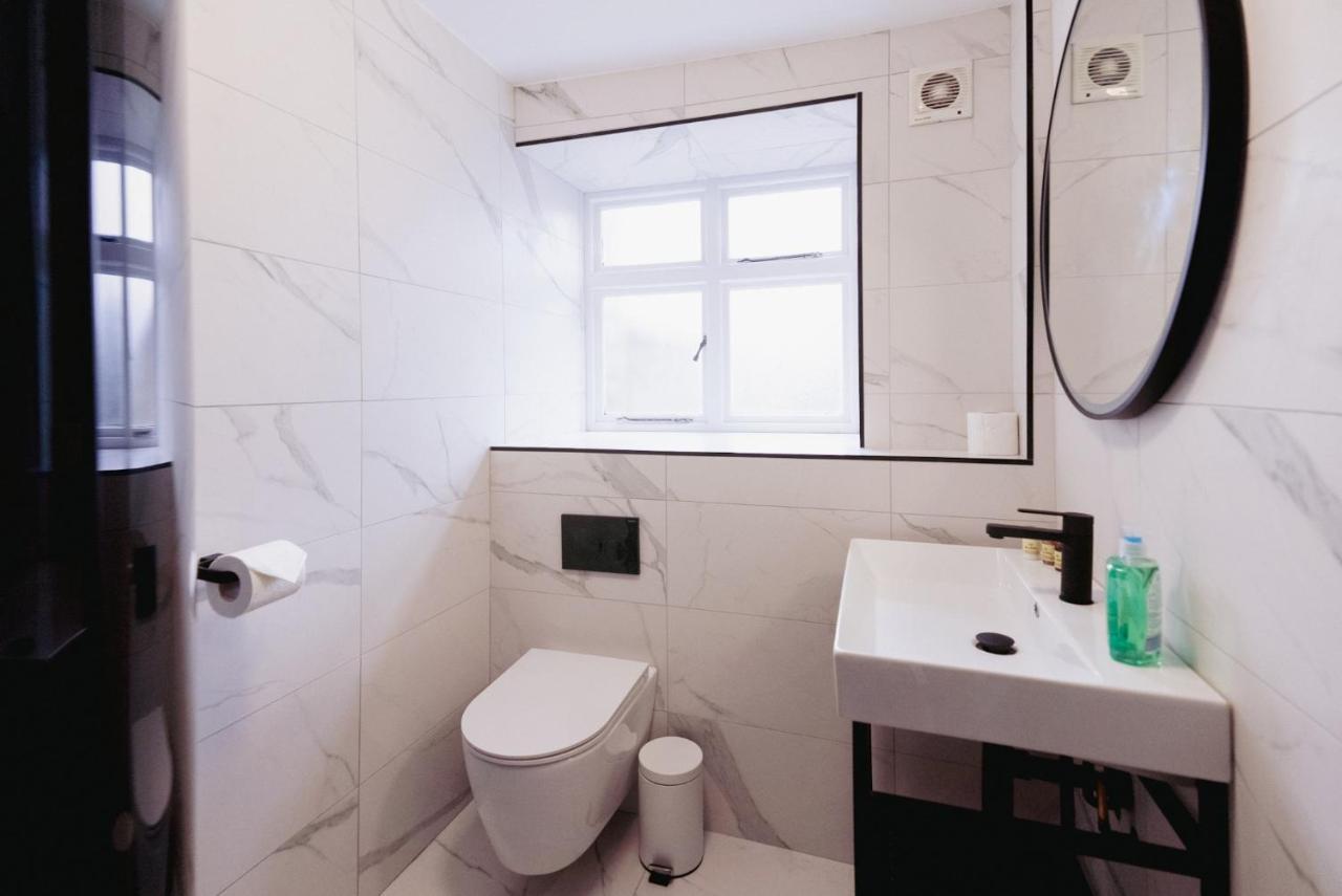 Host & Stay - Iris Cottage Пикеринг Экстерьер фото